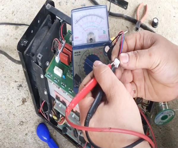 Nguyên nhân máy hàn điện tử không có điện áp ra và cách khắc phục