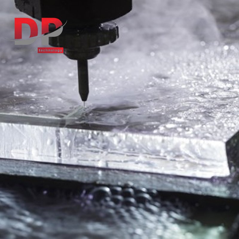 Công nghệ cắt tia nước trên máy